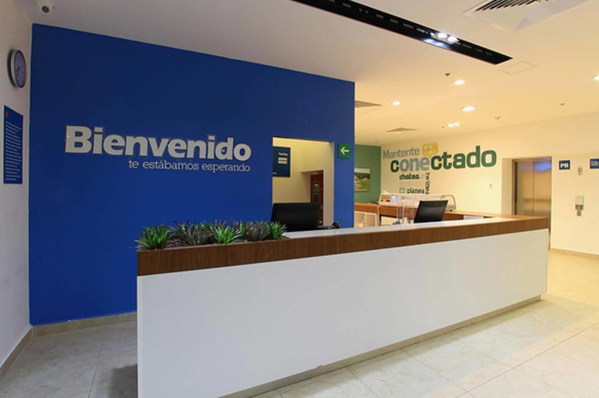 One Irapuato Hotel Exterior foto